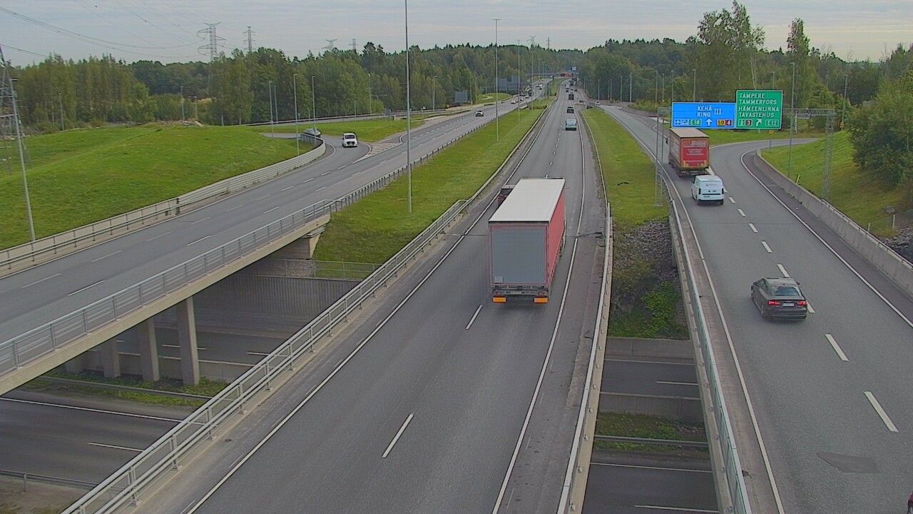 Traffic Cam Vantaa: Tie 50 Hämeenlinnanväylä - Kehä III