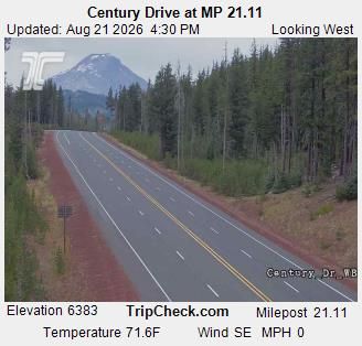 Traffic Cam Elkhart Lake: Century Drive at MP 21.11
