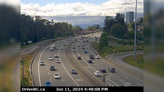 Traffic Cam New Westminster › West: Hwy 1 in Coquitlam, west of the Brunette Ave overpass, looking west