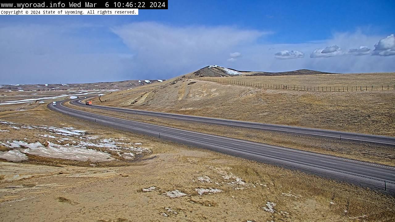 Traffic Cam Albany › West: Strouss Hill - WEST