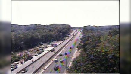 Traffic Cam East Lyme: CAM 193 - I-95 SB Exit 75 - Rt. 1 (Boston Post Rd)