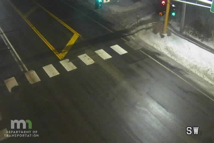 Traffic Cam Oakdale: T.H.120 NB @ 7th St WB