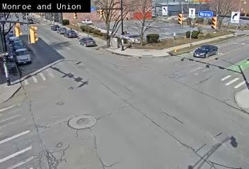 Traffic Cam Manhattan Square: Monroe Ave @ Union St