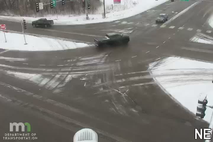 Traffic Cam Nininger: T.H.61 SB @ T.H.10