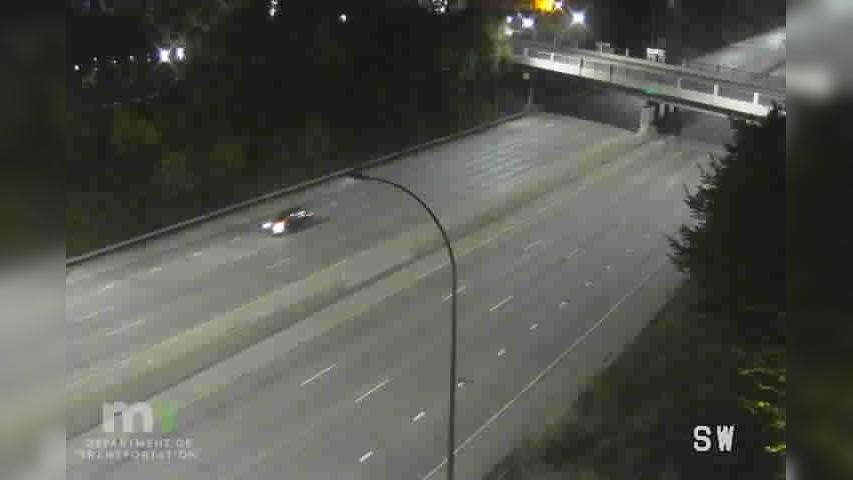 Traffic Cam Stevens Square - Loring Heights: I-94: I-94 WB @ Nicollet Ave