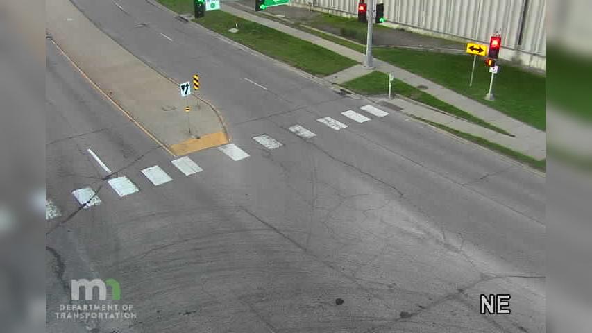 Traffic Cam Hastings: US 61: T.H.61 SB @ C.S.A.H.46 EB