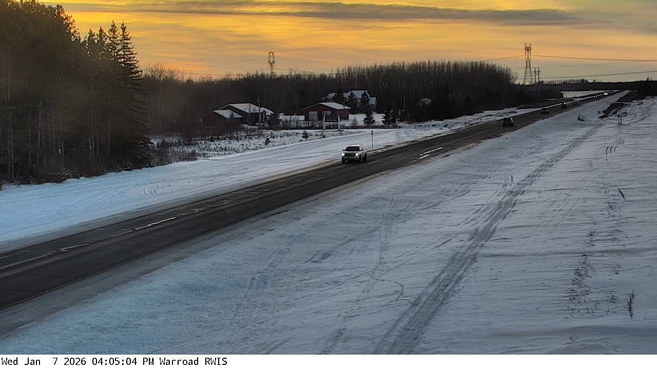 Traffic Cam Warroad: MN 11: T.H.11 - MP 87.1): T.H.11 - MP 87.1) View
