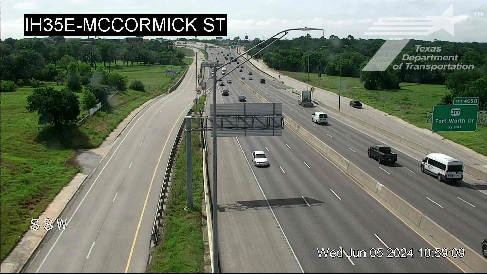 Traffic Cam Denton › North: I-35E @ McCormick St