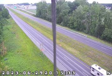 Traffic Cam New Farmington: I-65: 1-065-048-2-1 S OF US