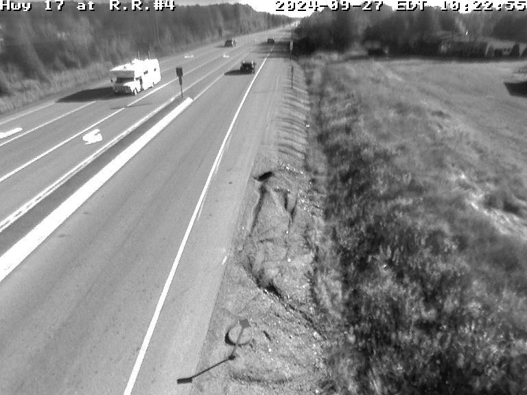 Traffic Cam Greater Sudbury: Highway 17 at RR 4 Fairbank