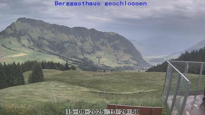 Gummenalp Mountain: Dallenwils Scenic Landscape
