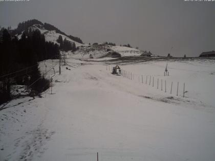 Oberwil: Skilift Rossberg AG