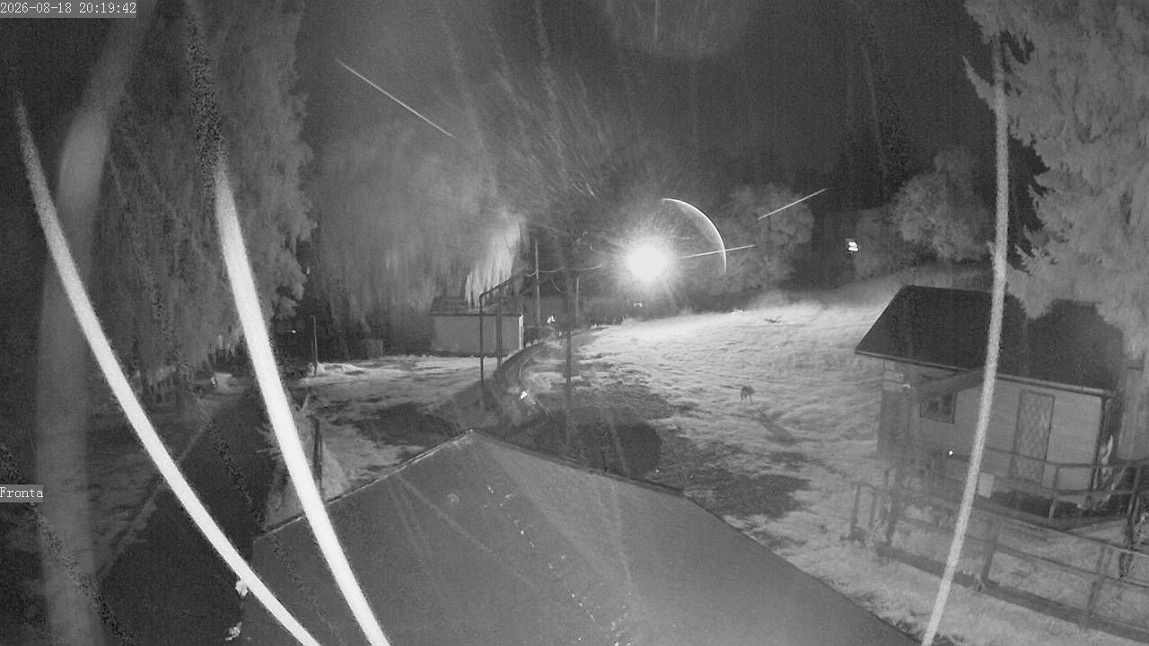 Traffic Cam Chotoun › South-East: Ski Resort Chotouň