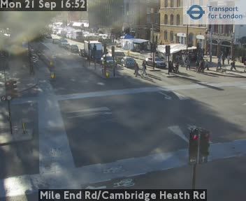 Traffic Cam Heathfield and Waldron: Mile End Rd/Cambridge Heath Rd