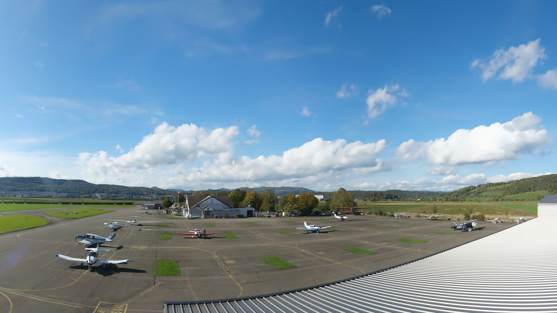 Traffic Cam Lupfig: Flugplatz Birrfeld