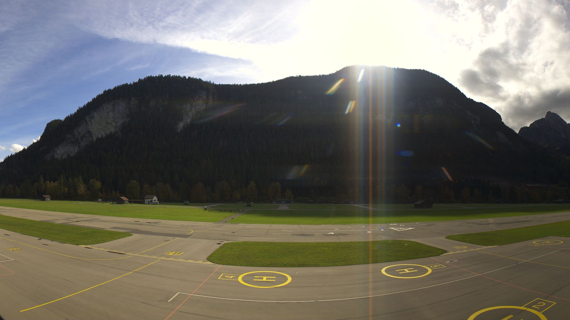 Traffic Cam Saanen: Airport