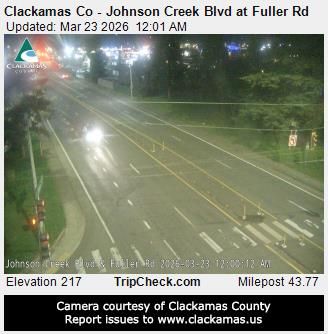 Traffic Cam Rivergrove: Clackamas Co - Johnson Creek Blvd at Fuller Rd