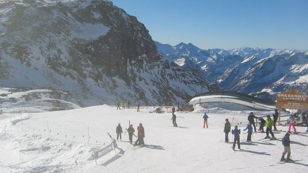 Gressoney-La-Trinite › East: Passo dei Salati