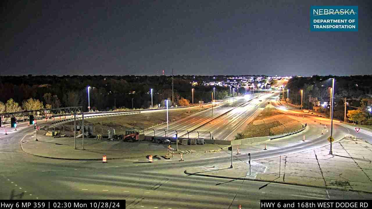 Traffic Cam Omaha: Dodge St at th