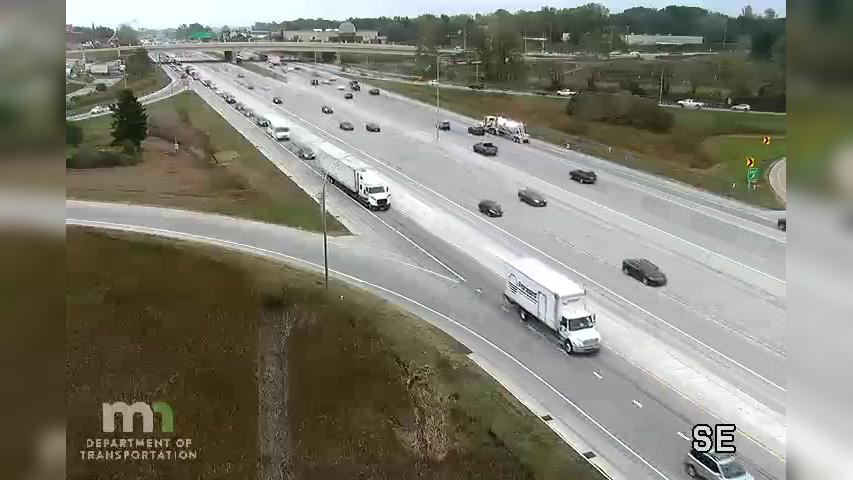 Traffic Cam Oakdale: I-94 WB E Jct I-494
