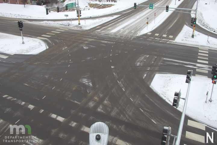 Traffic Cam Plymouth: T.H.55 WB @ Xenium Ln