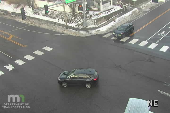 Traffic Cam West St. Paul: Robert St SB @ Annapolis St