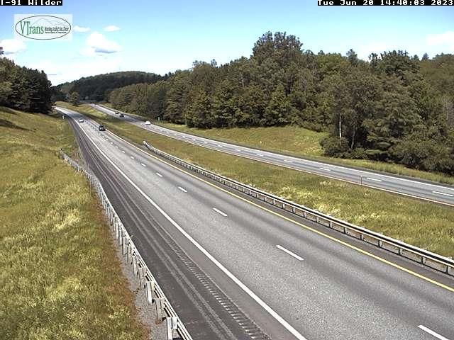 Traffic Cam Hartford › South: WILDER I-91 South