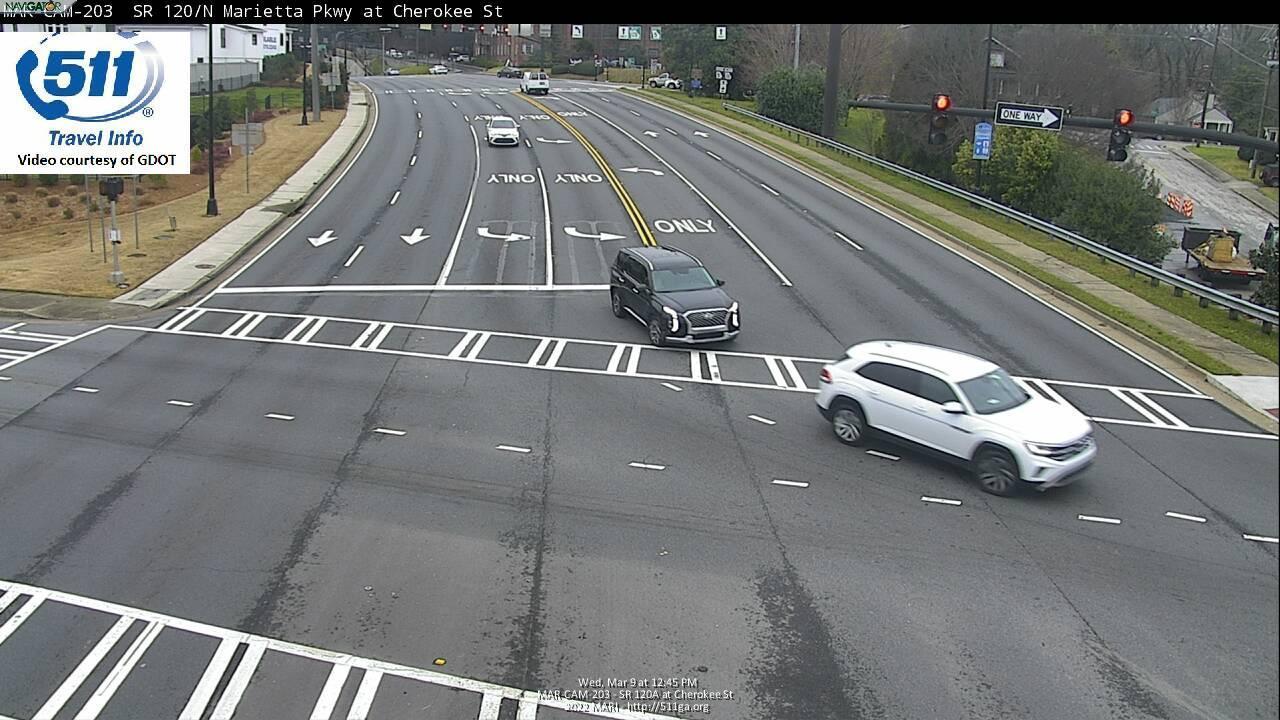 Traffic Cam Northwest Marietta Historic District: MAR-CAM-