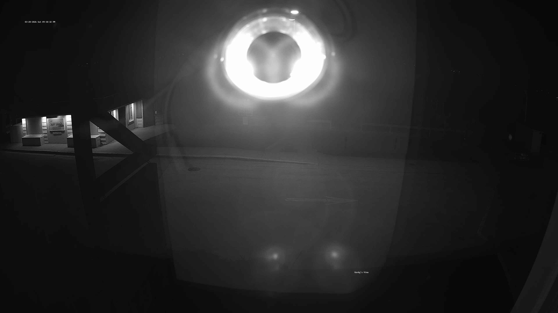 Traffic Cam Delavan › East: Gordy's Boat House