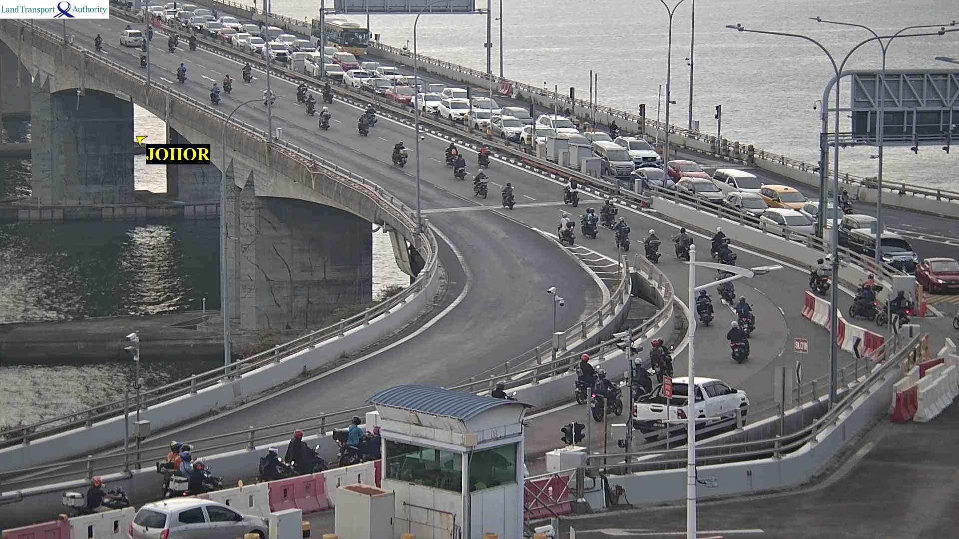 Traffic Cam Medini › North