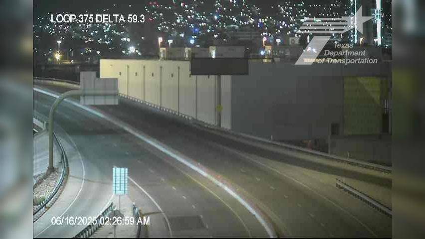 Traffic Cam El Paso › West: LP-375 @ Delta