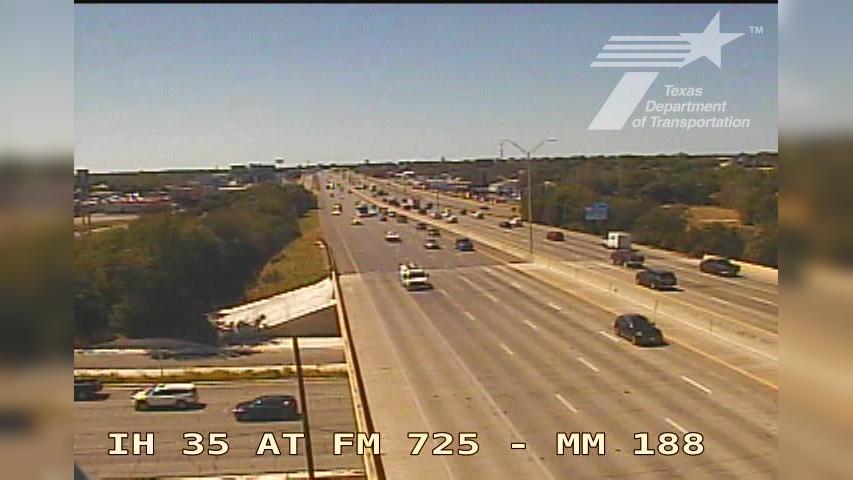 Traffic Cam New Braunfels › North: IH 35 at FM 725 (MM 188)