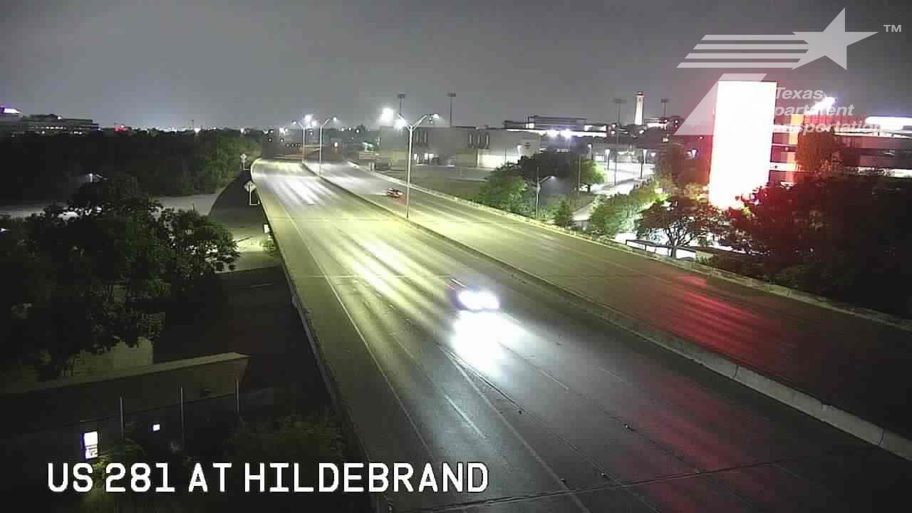 Traffic Cam San Antonio › North: US 281 at Hildebrand