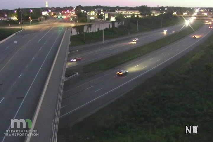 Traffic Cam Eagan: I-35E: I-35E NB @ Pilot Knob Rd