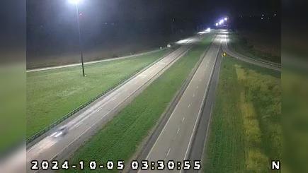 Traffic Cam Fowlerton: I-69: 1-069-254-9-1 SR