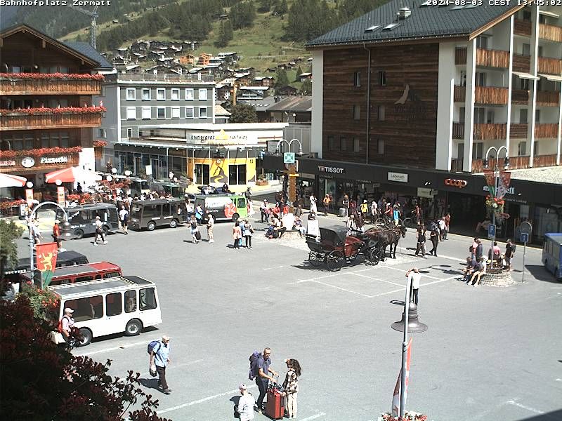 Zermatt: Bahnhofplatz