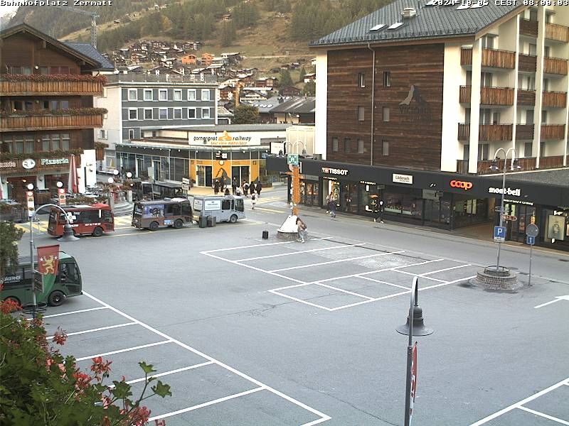 Zermatt: Bahnhofplatz