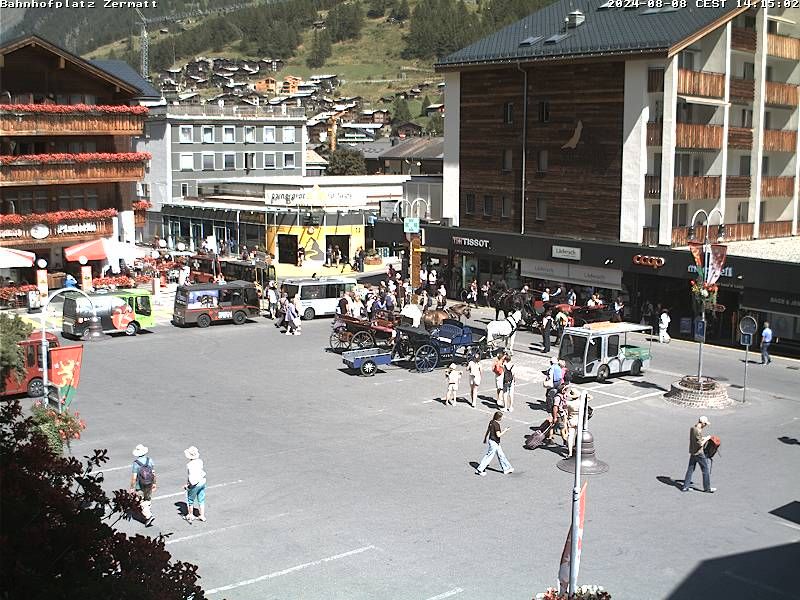 Zermatt: Bahnhofplatz