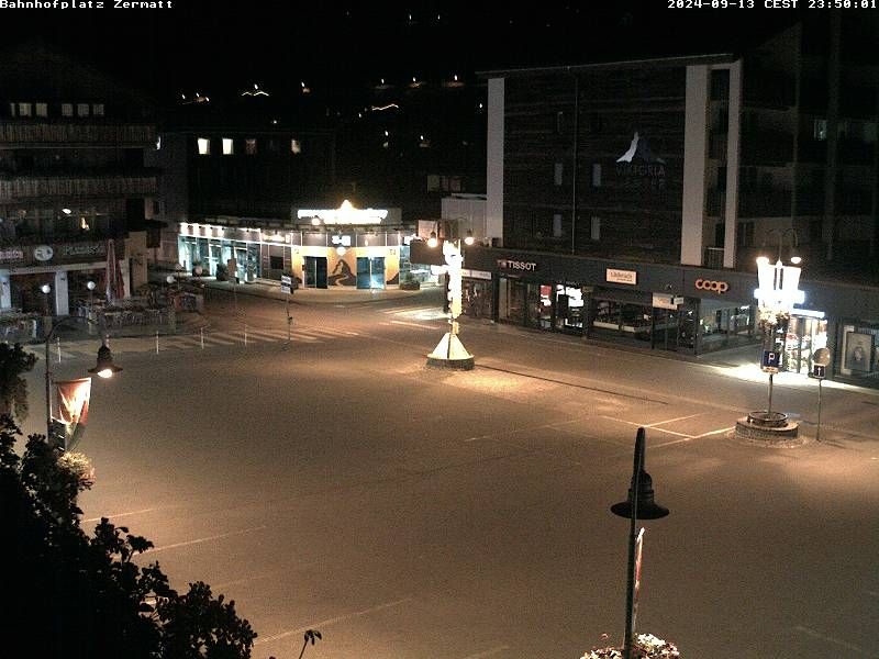 Zermatt: Bahnhofplatz