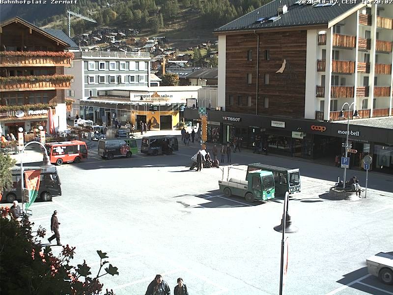 Zermatt: Bahnhofplatz