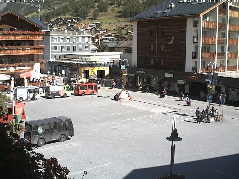 Zermatt: Bahnhofplatz