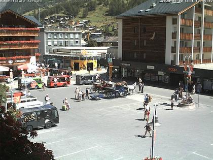 Zermatt: Bahnhofplatz