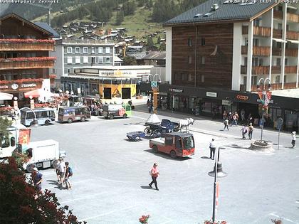 Zermatt: Bahnhofplatz