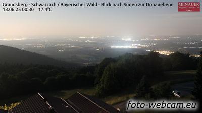 Schwarzach: Grandsberg - Bayerischer Wald - Blick nach Süden zur Donauebene