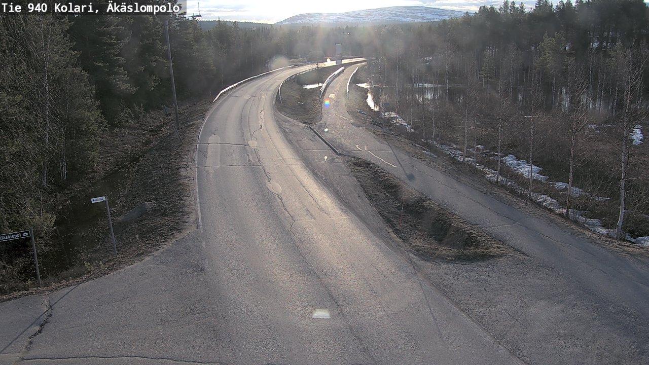 Traffic Cam Kolari: Tie 940 - Äkäslompolo - Muotkavaaraan (pohjoiseen)