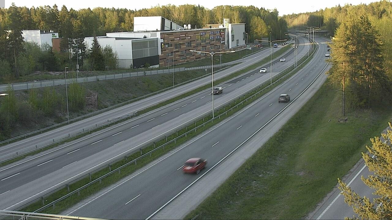 Traffic Cam Espoo: Tie - Kivenlahti