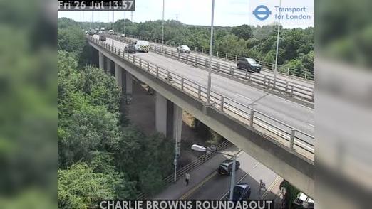 Traffic Cam London Borough of Haringey: CHARLIE BROWNS ROUNDABOUT