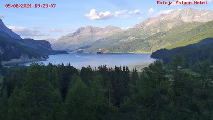 Bregaglia: Lake Sils - Engadin St. Moritz