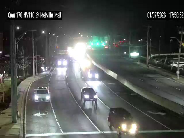 Traffic Cam Huntington › North: 110 at Melville Mall South Driveway