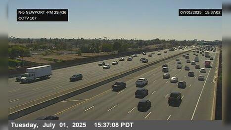 Traffic Cam Browning › North: I-5 : South of Newport Avenue